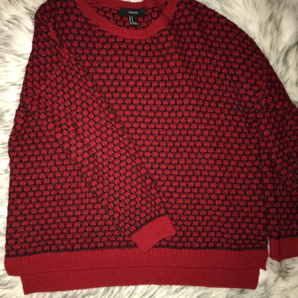 Red detailed casual sweater